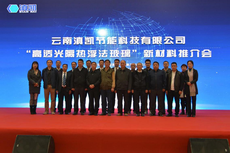 ������  ������Ӯ