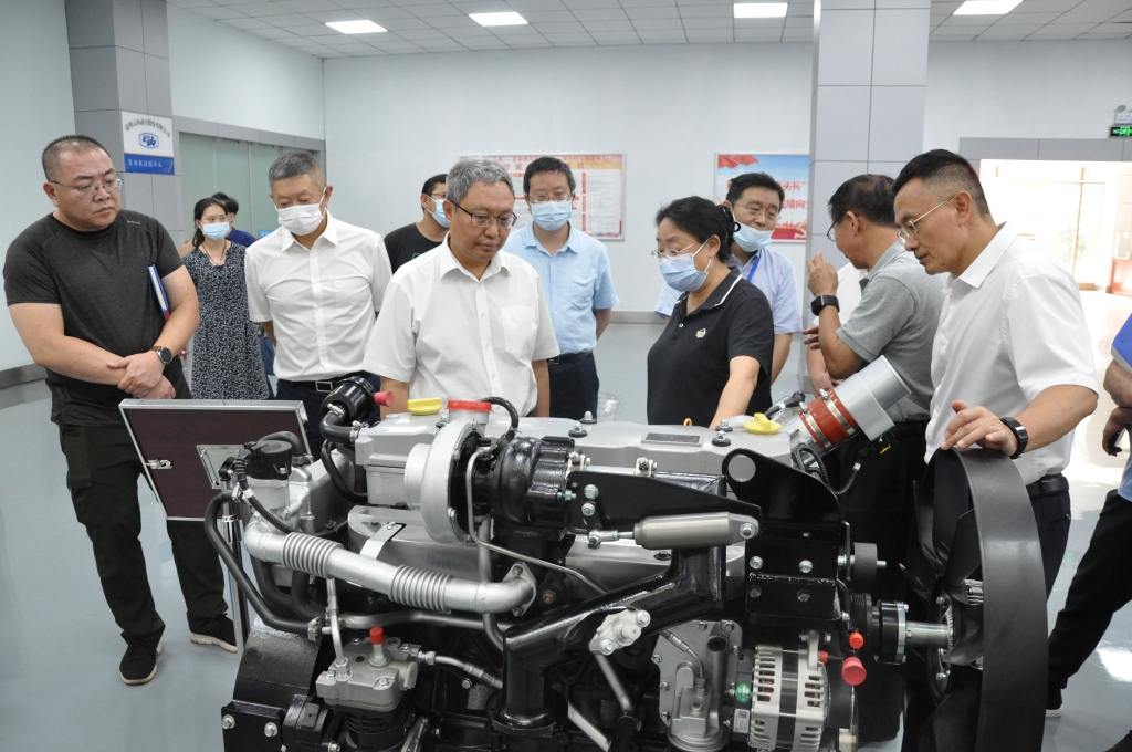 �����и߶�װ�����������칤ҵ����Ҫ�쵼��AG����ƽ̨������չ����